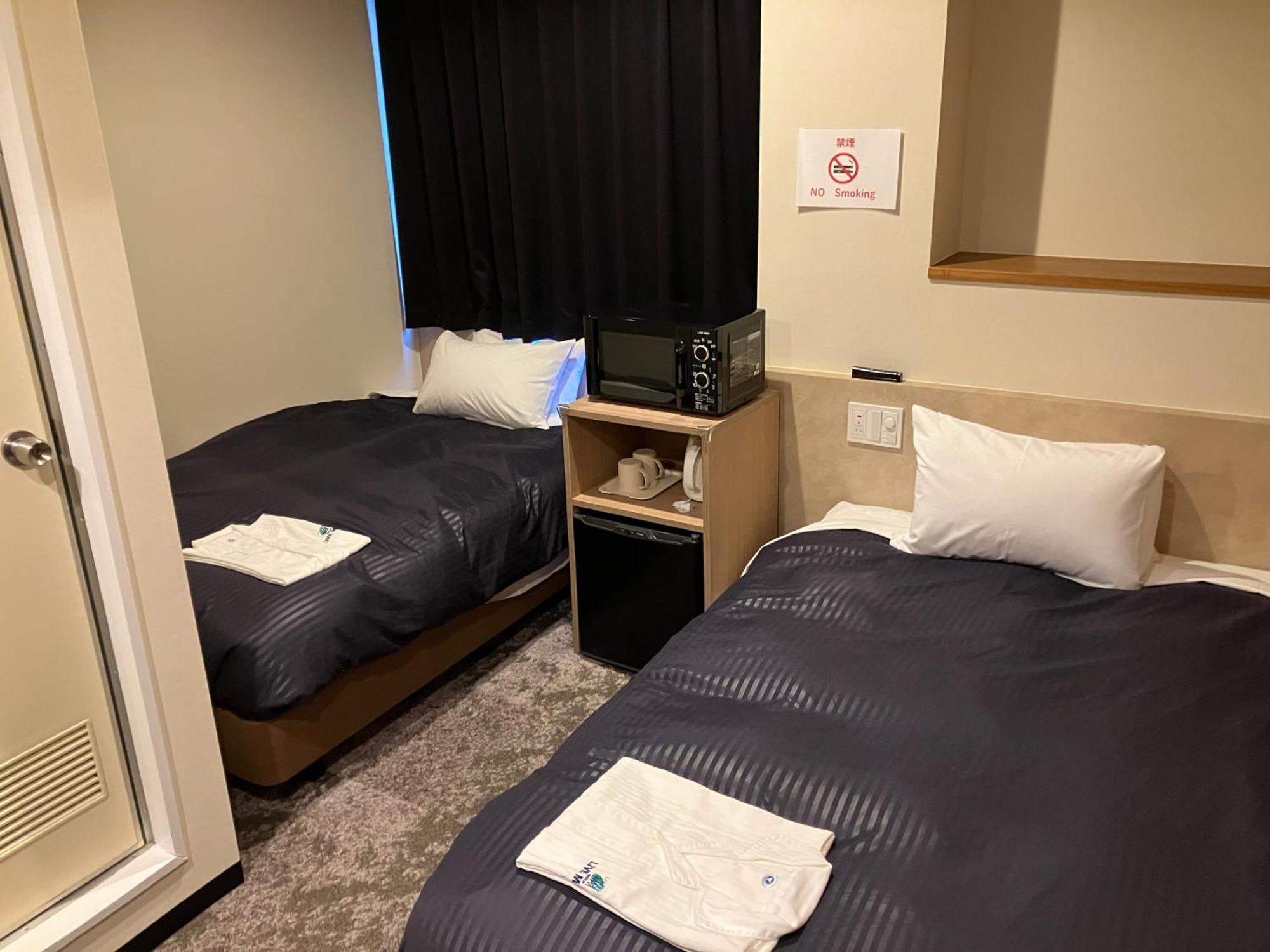 Hotel Livemax Mihara Ekimae Exteriér fotografie