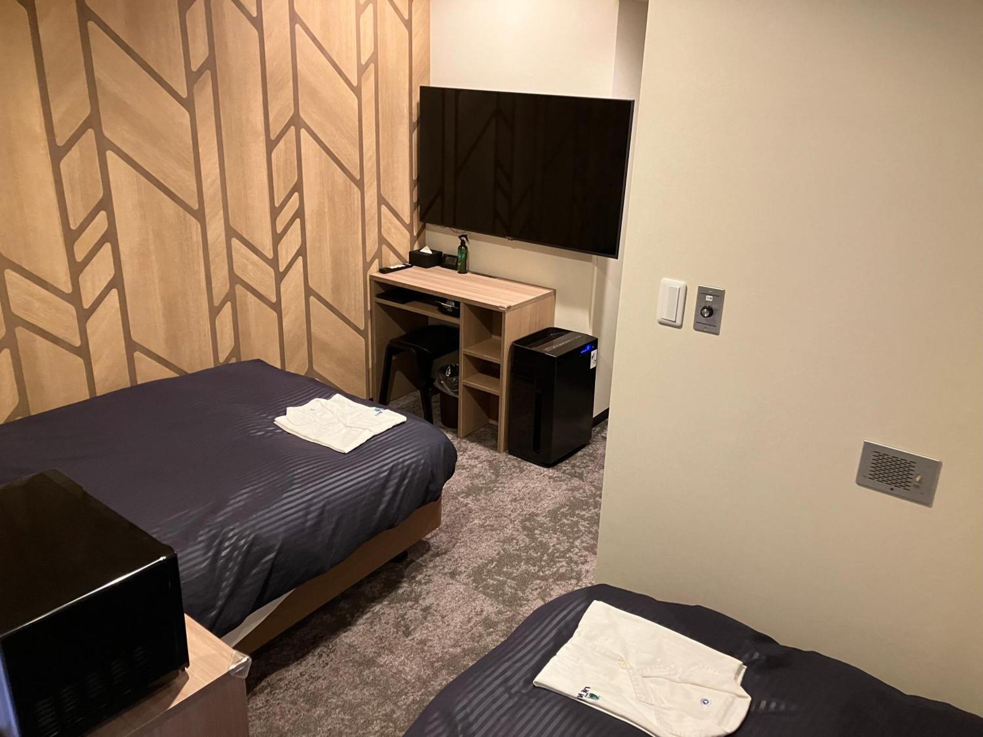 Hotel Livemax Mihara Ekimae Exteriér fotografie
